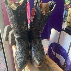 Great boots by Alcalas